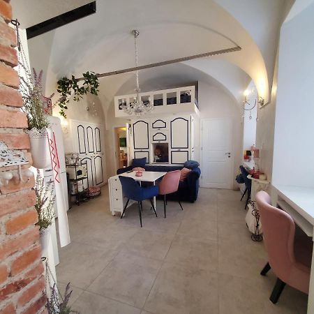 Vintage Apartment In The City Centre Old Town ليوبليانا المظهر الخارجي الصورة