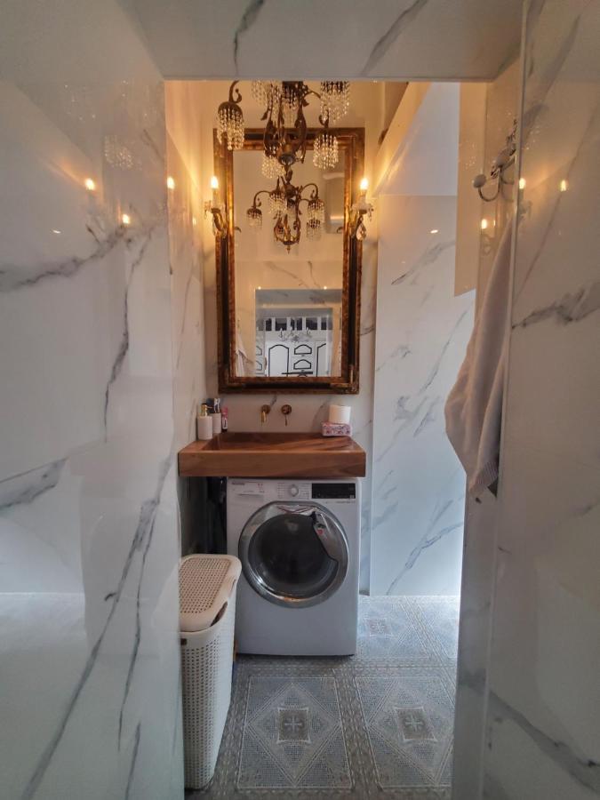 Vintage Apartment In The City Centre Old Town ليوبليانا المظهر الخارجي الصورة