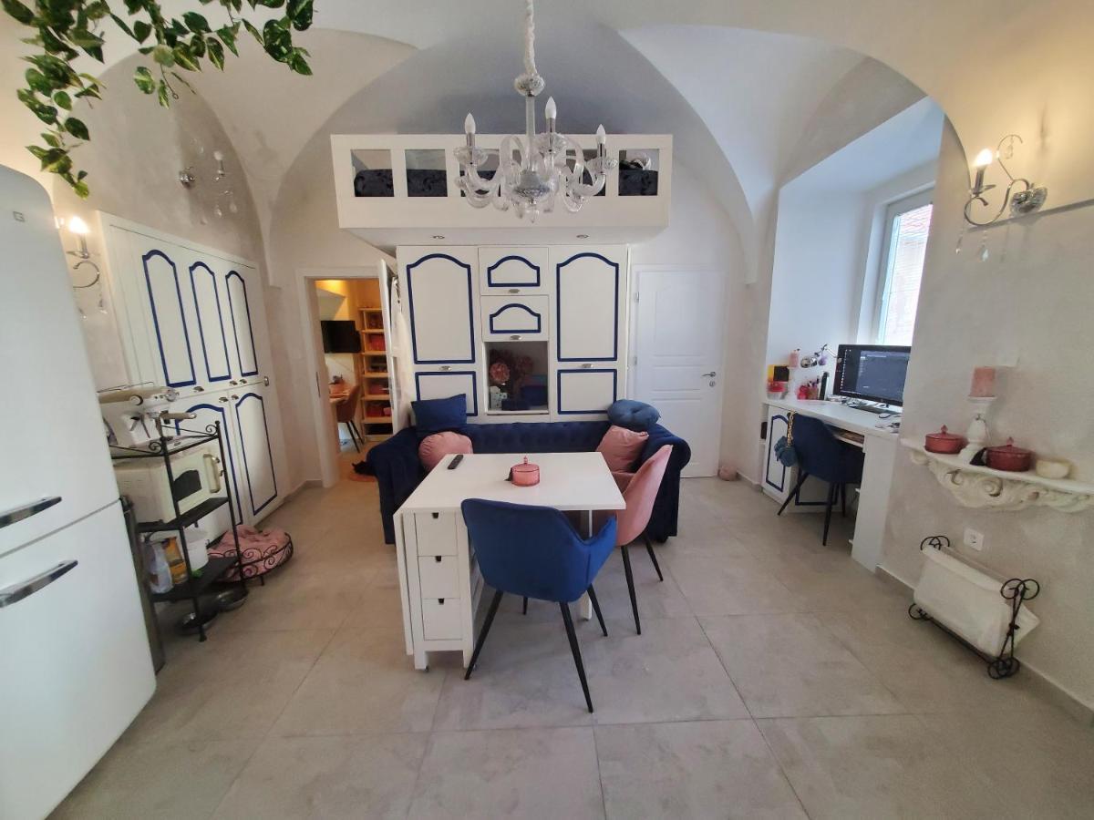 Vintage Apartment In The City Centre Old Town ليوبليانا المظهر الخارجي الصورة