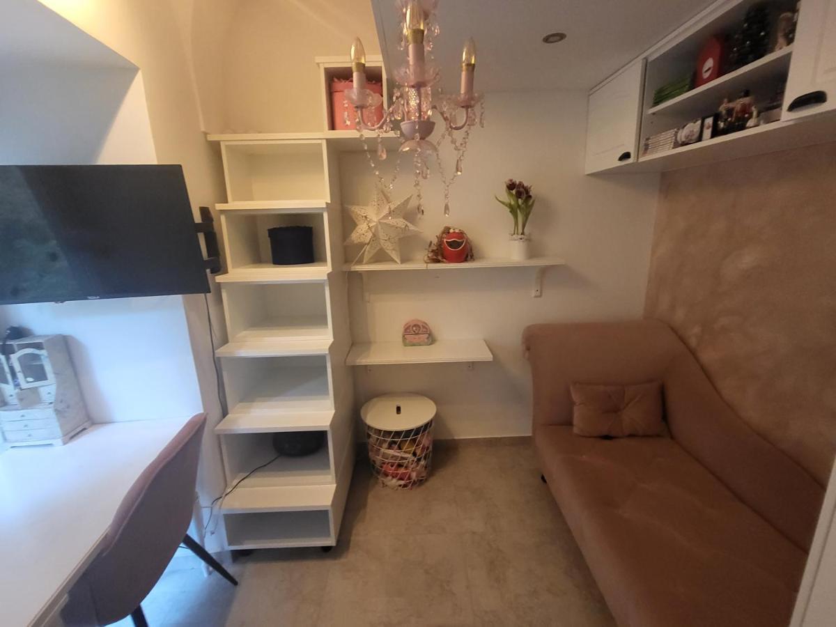 Vintage Apartment In The City Centre Old Town ليوبليانا المظهر الخارجي الصورة