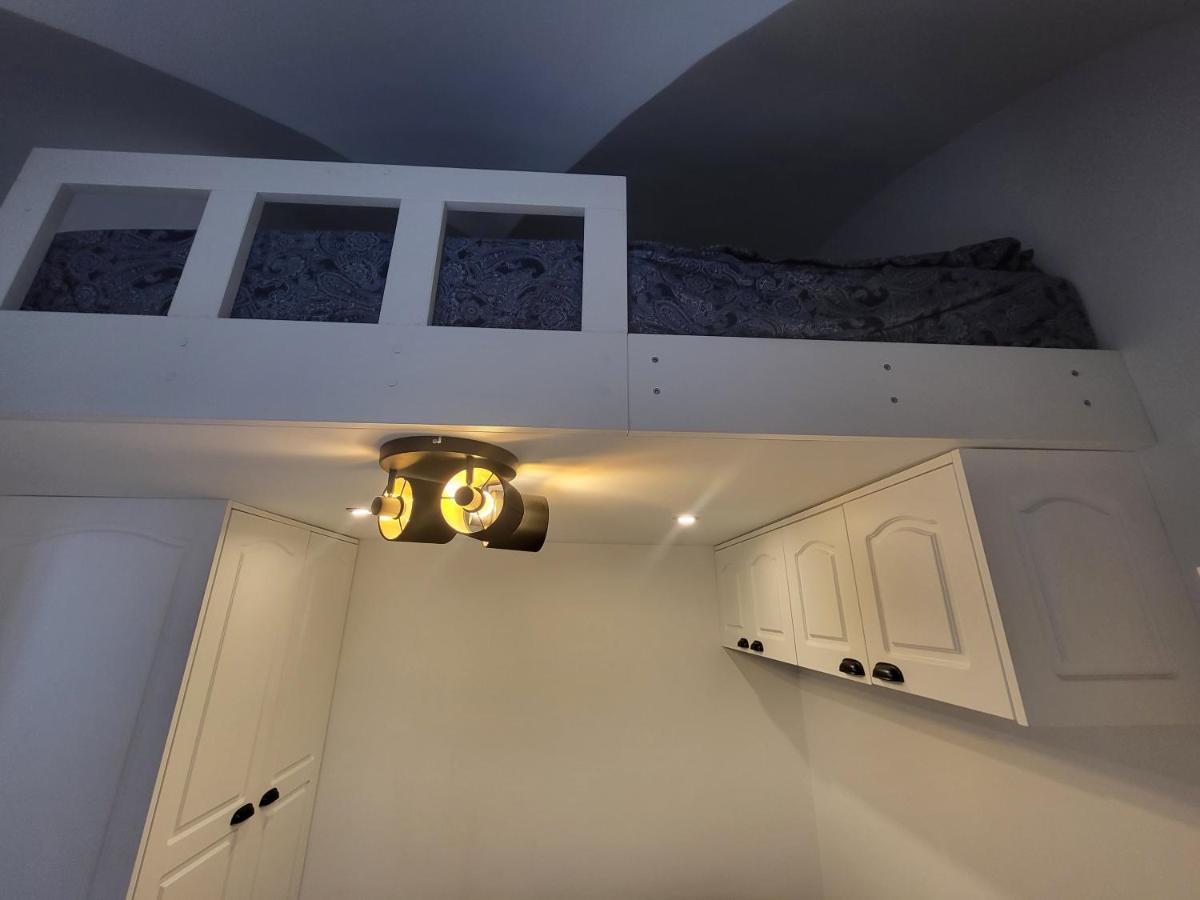 Vintage Apartment In The City Centre Old Town ليوبليانا المظهر الخارجي الصورة